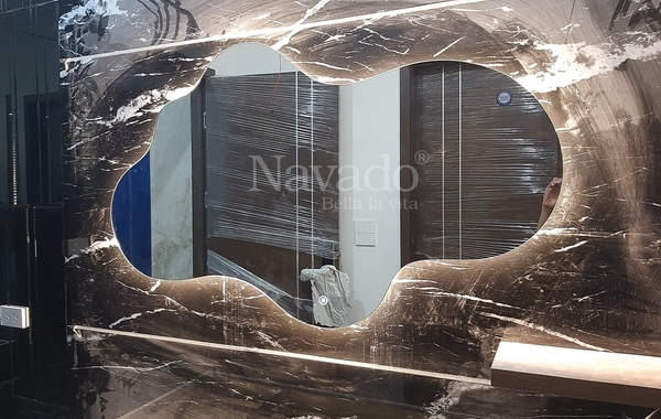 Không gian phòng tắm đẹp sang chảnh cùng gương Navado