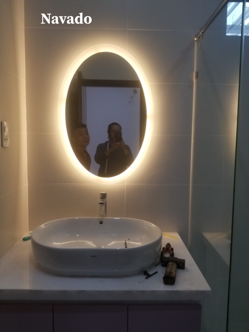 Gương đèn led oval phòng tắm - Gương Bỉ Navado