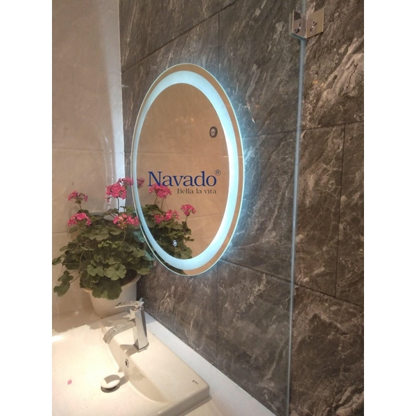 Gương phòng tắm đèn led Navado