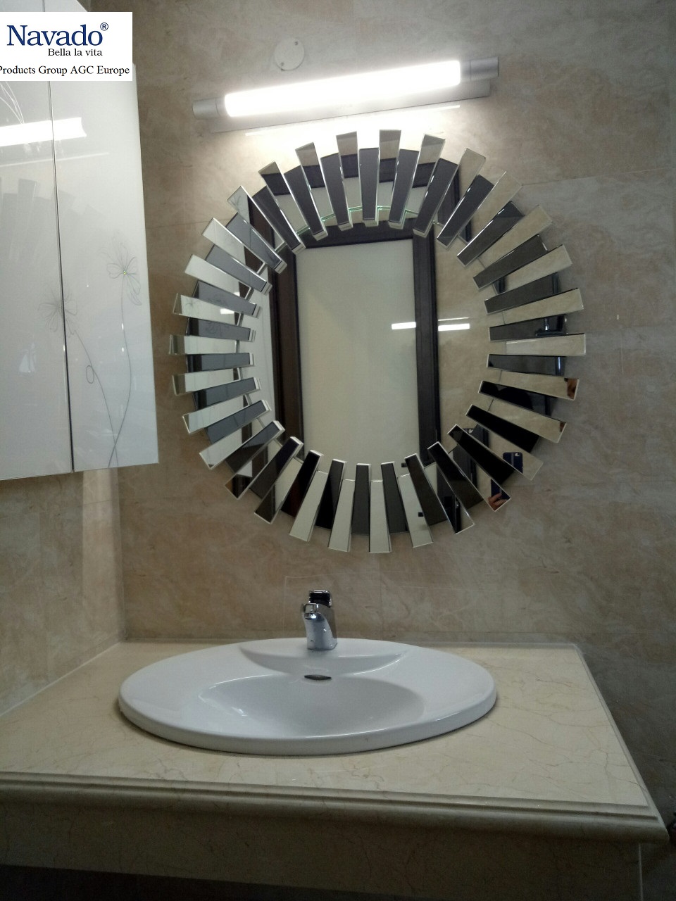 Gương treo phòng tắm