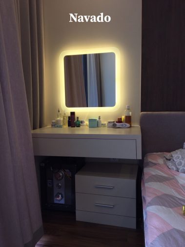 Gương led phun cát bàn trang điểm