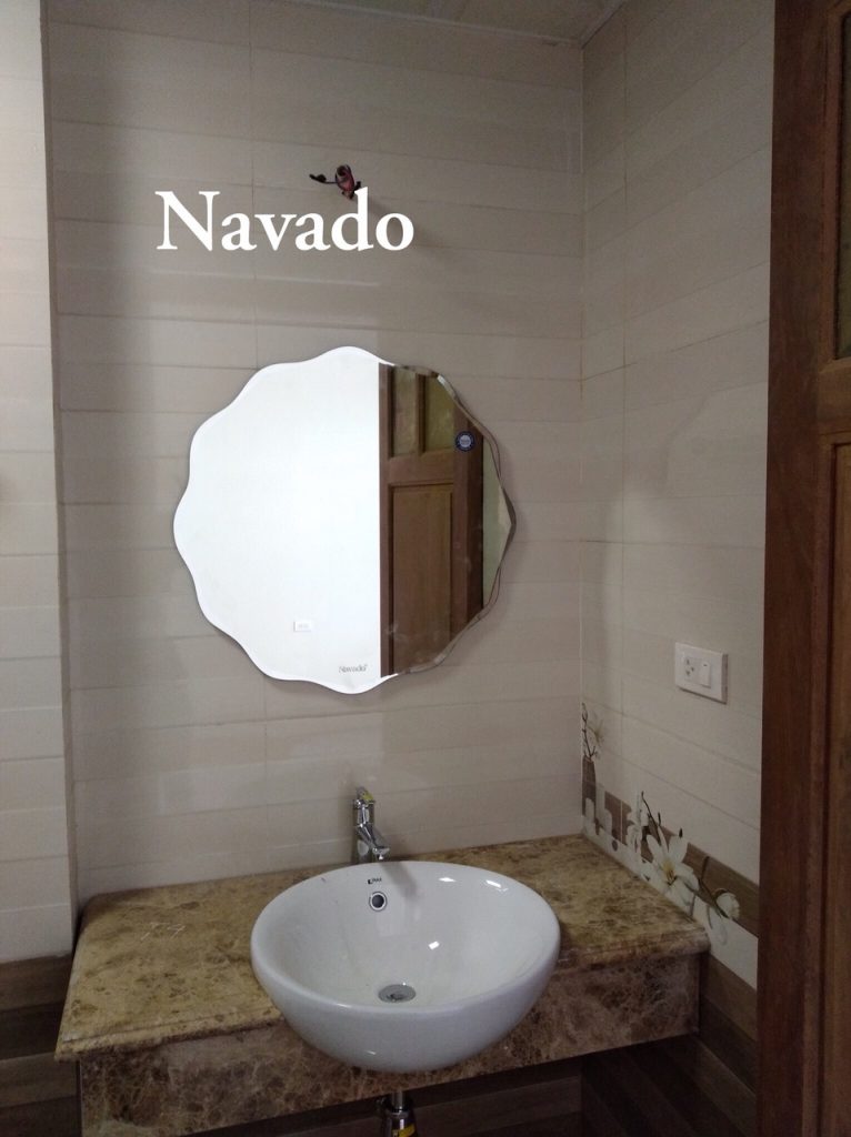 Gương phòng tắm Nav 543A