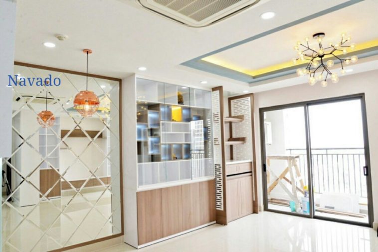 gương treo trang trí phòng khách