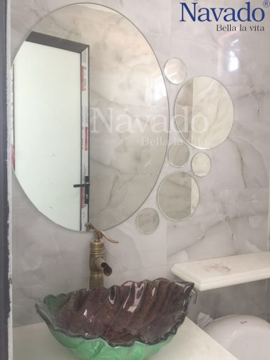 Gương phòng tắm decor gắn tường